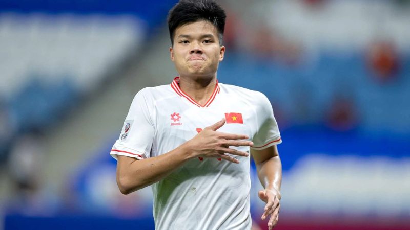 Tiền đạo trẻ sở hữu vô số thành tích nổi bật