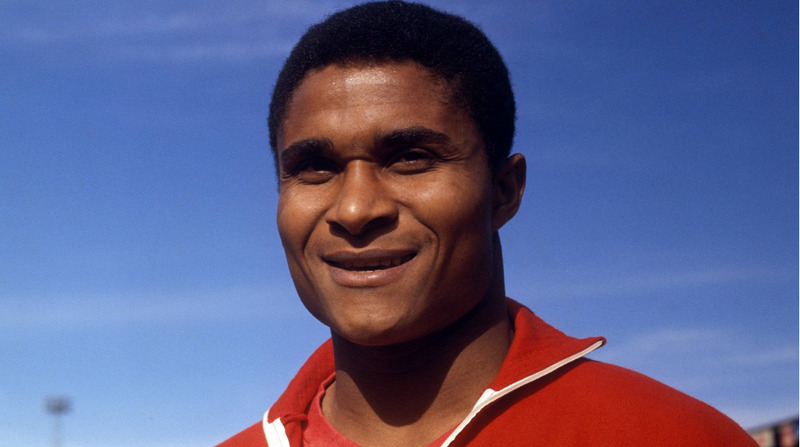 Báo đen huyền thoại Eusébio 