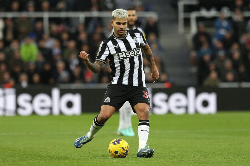 Bruno Guimarães có kỹ năng chơi bóng điêu luyện