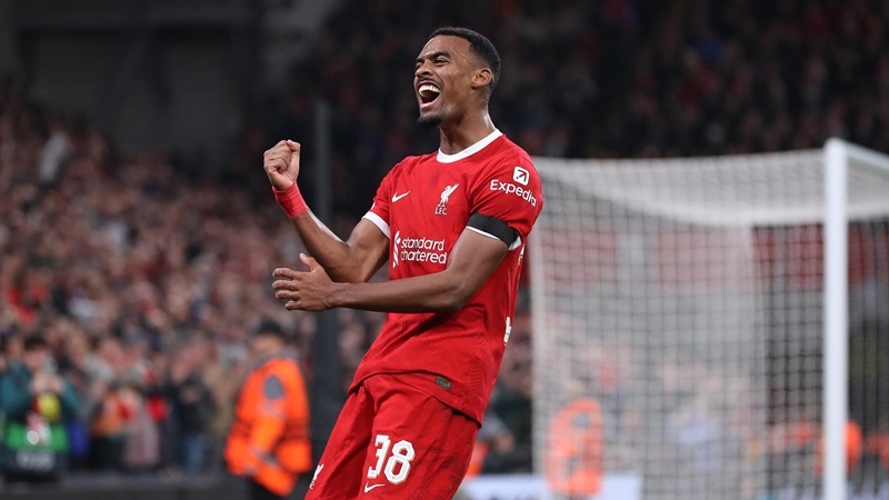 Gravenberch - Chàng tiền vệ triển vọng của bóng đá Châu Âu