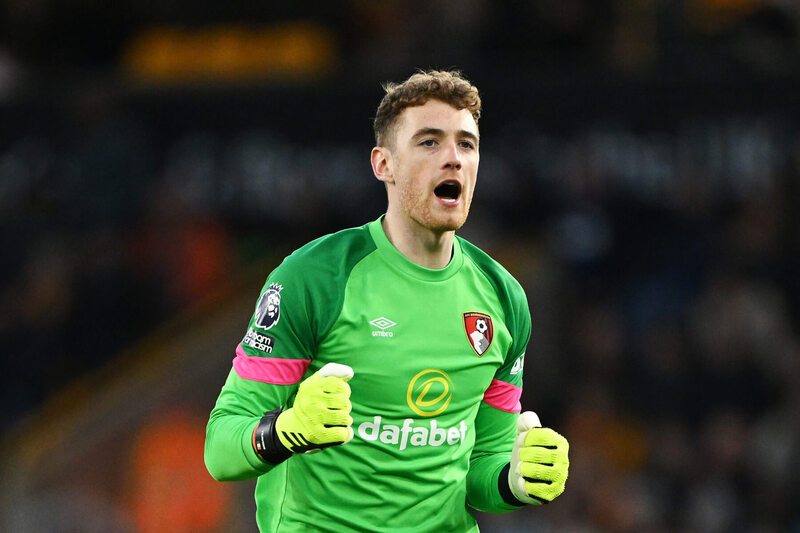 Mark Travers trở lại Bournemouth vào năm 2019