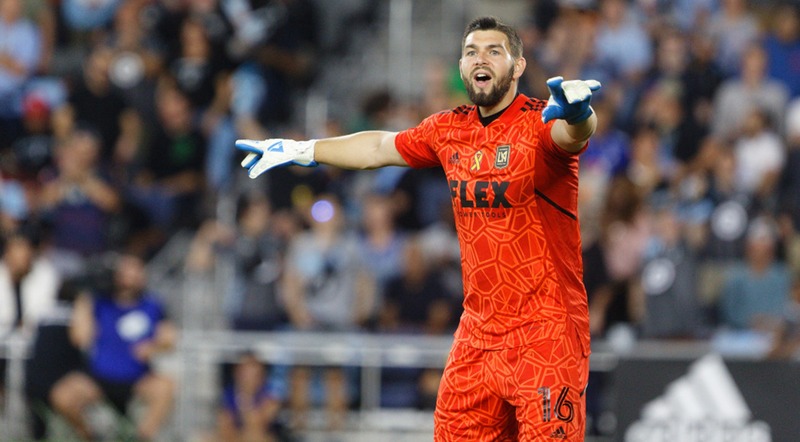 Thủ môn số một các mùa giải lớn