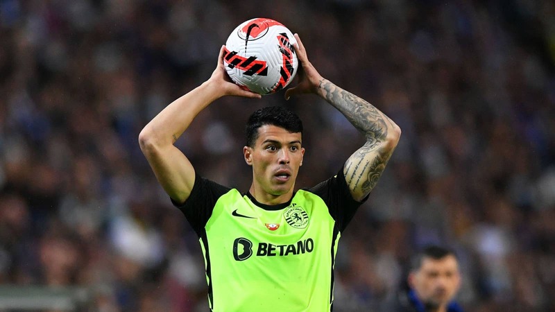 Pedro Porro luôn thi đấu hết mình