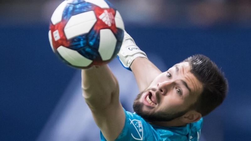 Pha bay người cứu thua đẹp mắt