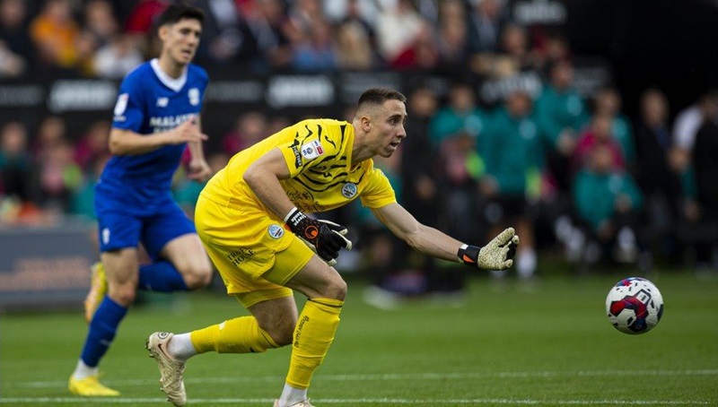 Steven Benda gia nhập và thi đấu trong màu áo của Fulham