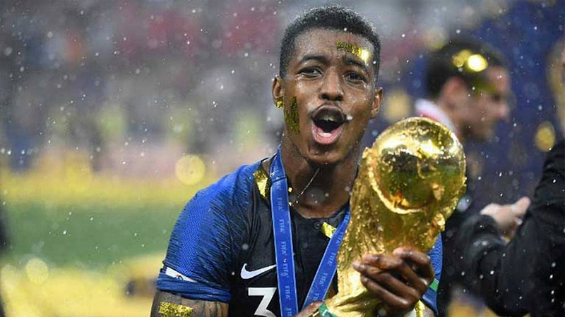 Presnel Kimpembe trong màu áo của đội tuyển Pháp