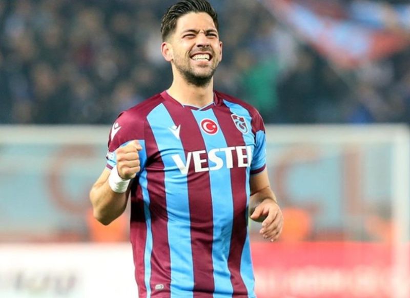 Anh từng thi đấu tại nhiều câu lạc bộ châu Âu, khẳng định vị thế của mình