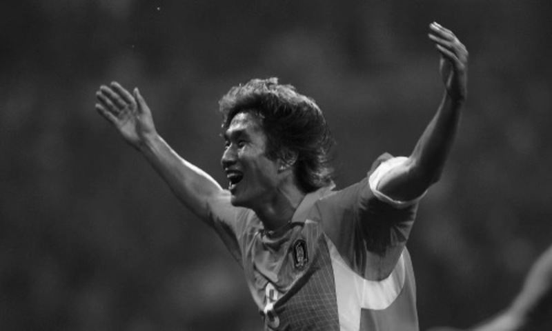 Cựu danh thủ gây tiếc nuối khi qua đời ở tuổi 49