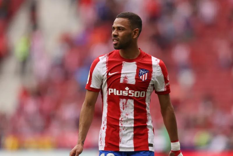 Tỏa sáng tại Brazil, thi đấu ấn tượng ở châu Âu