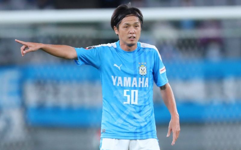 Trong màu áo Gamba Osaka, anh là biểu tượng trung thành và trái tim chiến thuật của đội bóng