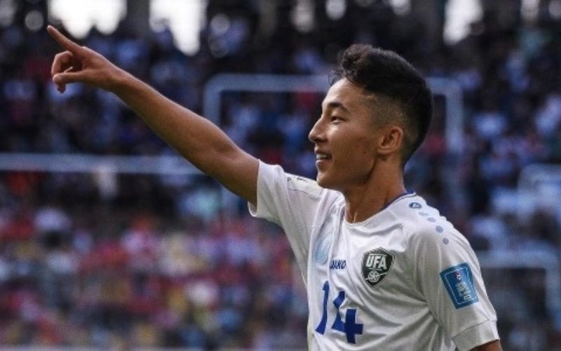 Anh gây ấn tượng bởi khả năng kiểm soát bóng tinh tế 