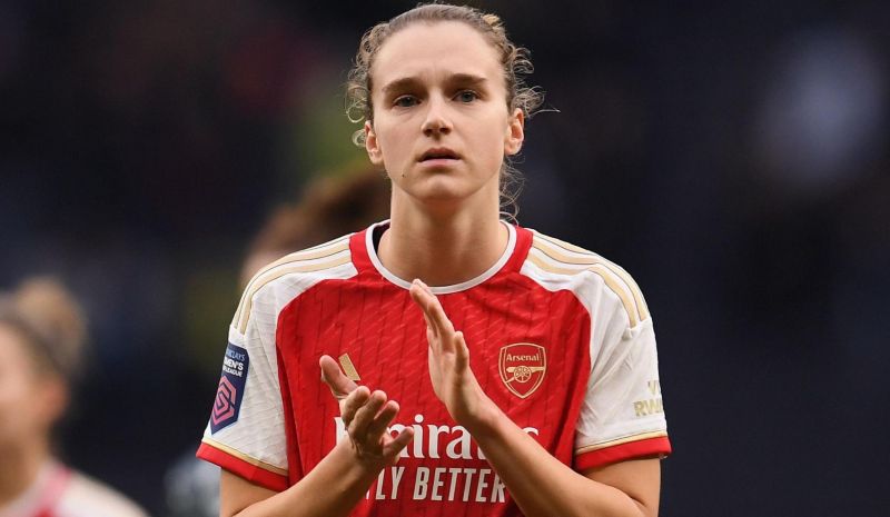 Vivianne Miedema nổi bật với khả năng dứt điểm tinh tế và nhãn quan chiến thuật xuất sắc