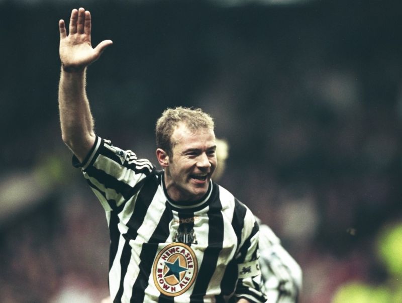 Alan Shearer là chân sút vĩ đại nhất trong lịch sử Premier League với 260 bàn thắng