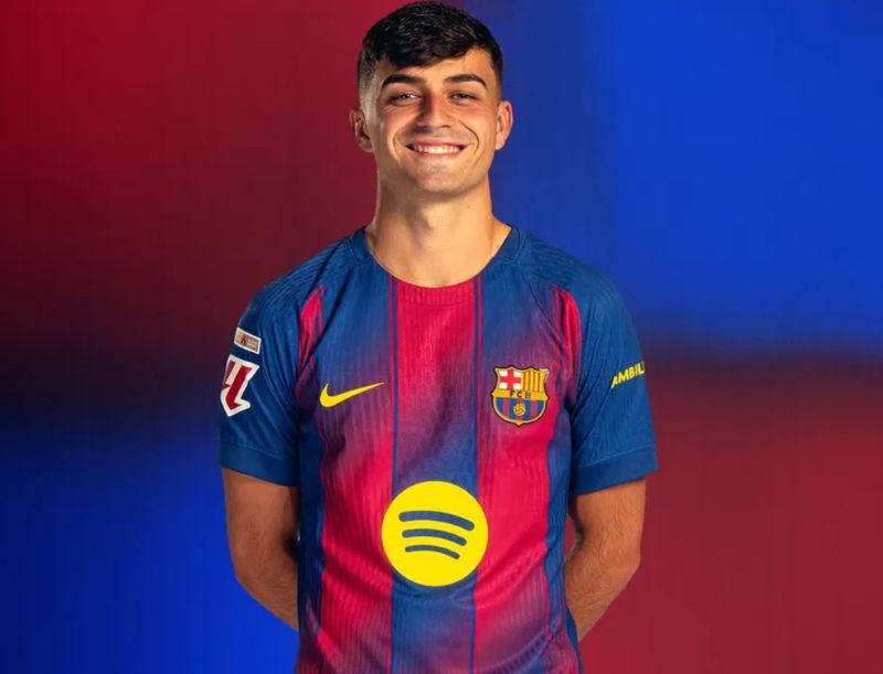 Pedri González đang khẳng định mình là tiền vệ trung tâm xuất sắc của Barcelona