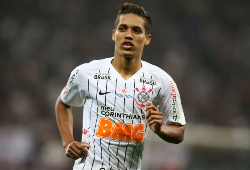 Pedrinho là tiền vệ tấn công triển vọng của bóng đá Brazil, nổi bật với kỹ thuật và sự sáng tạo